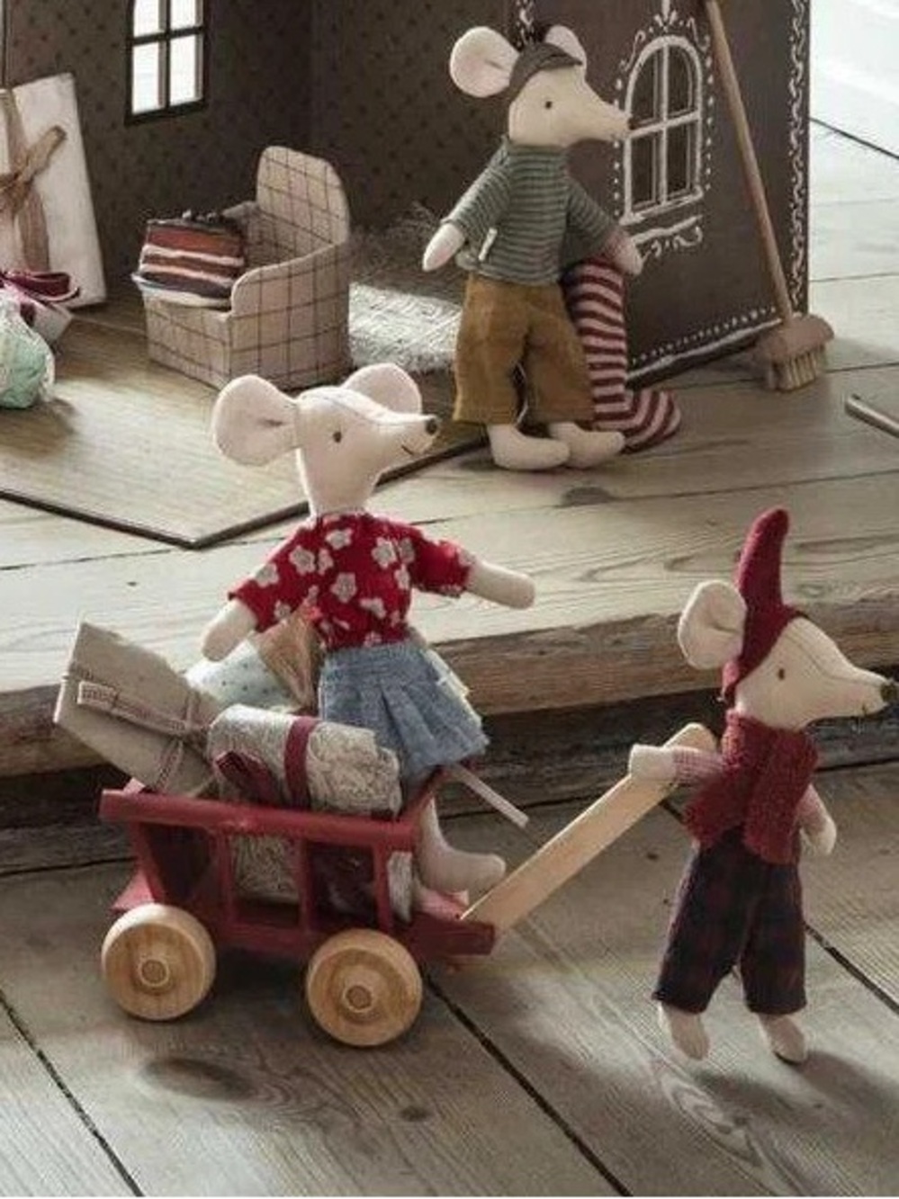 Retired Maileg Red Wagon NIB